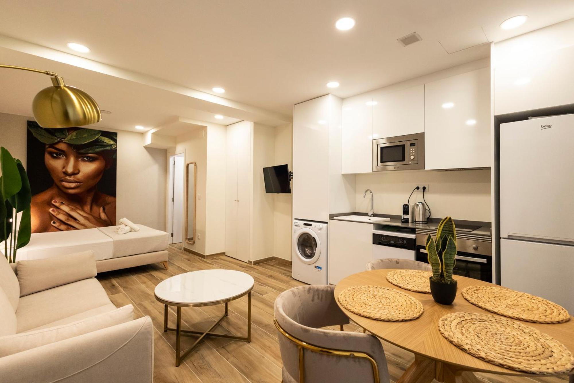 ולנסיה Cortes Suites By Concept Flats מראה חיצוני תמונה