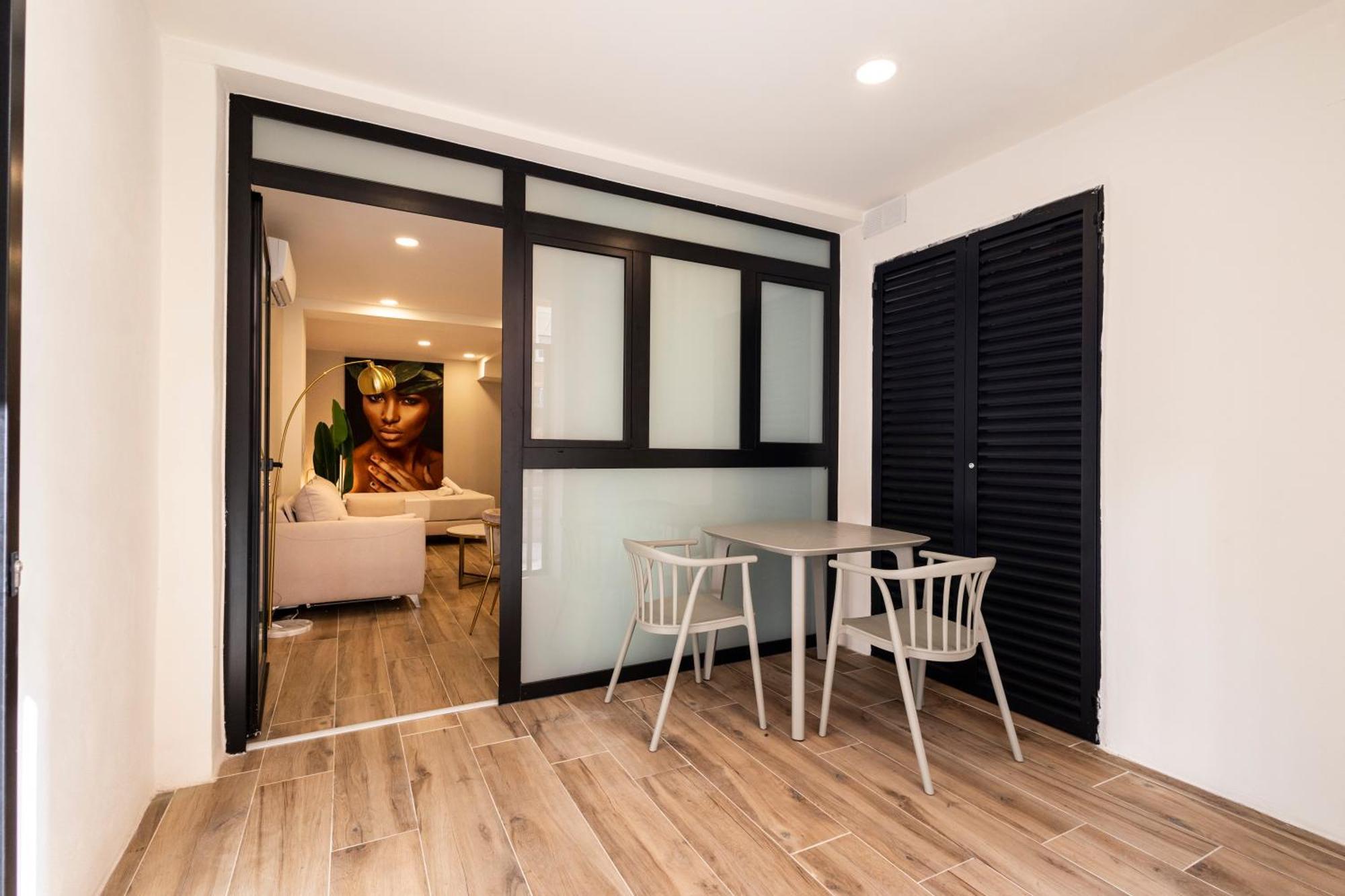 ולנסיה Cortes Suites By Concept Flats מראה חיצוני תמונה