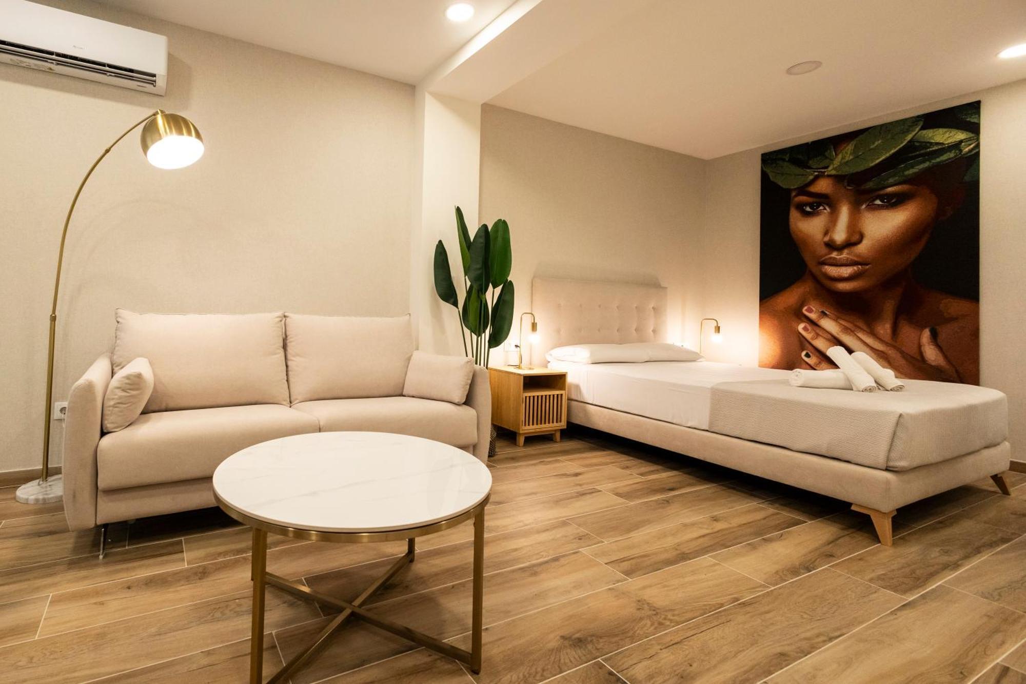 ולנסיה Cortes Suites By Concept Flats מראה חיצוני תמונה