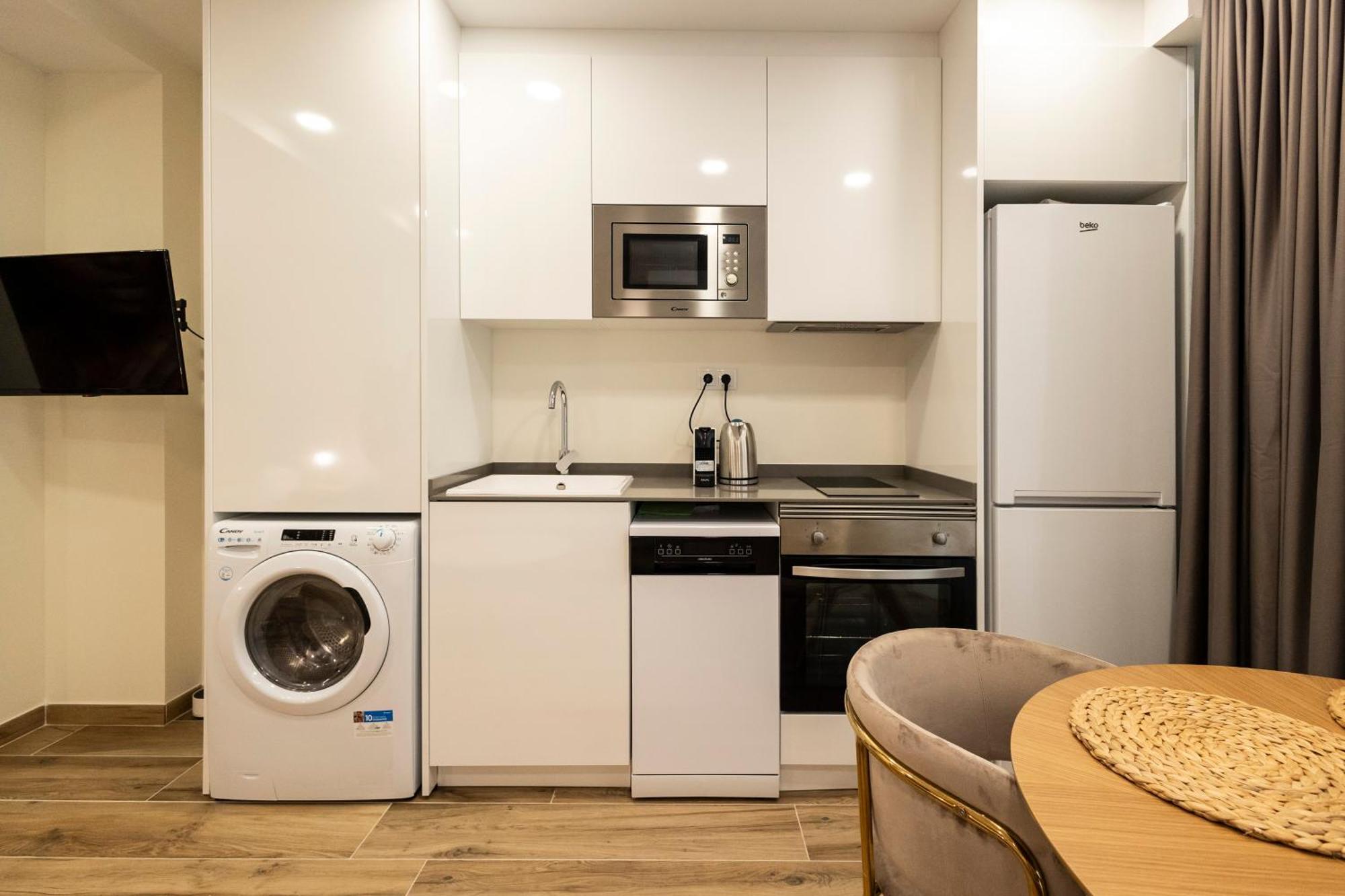 ולנסיה Cortes Suites By Concept Flats מראה חיצוני תמונה
