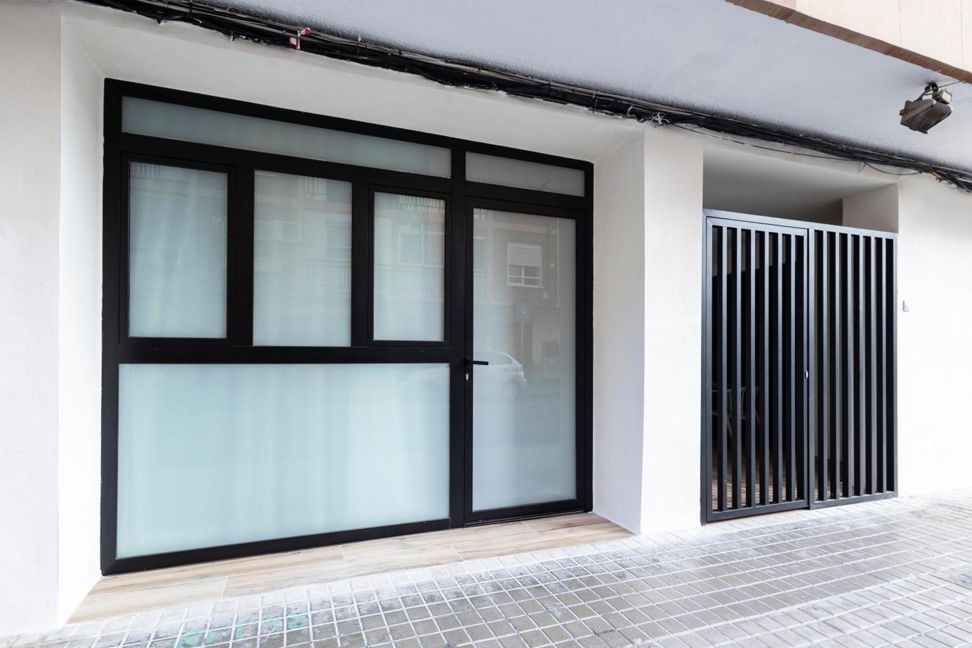 ולנסיה Cortes Suites By Concept Flats מראה חיצוני תמונה